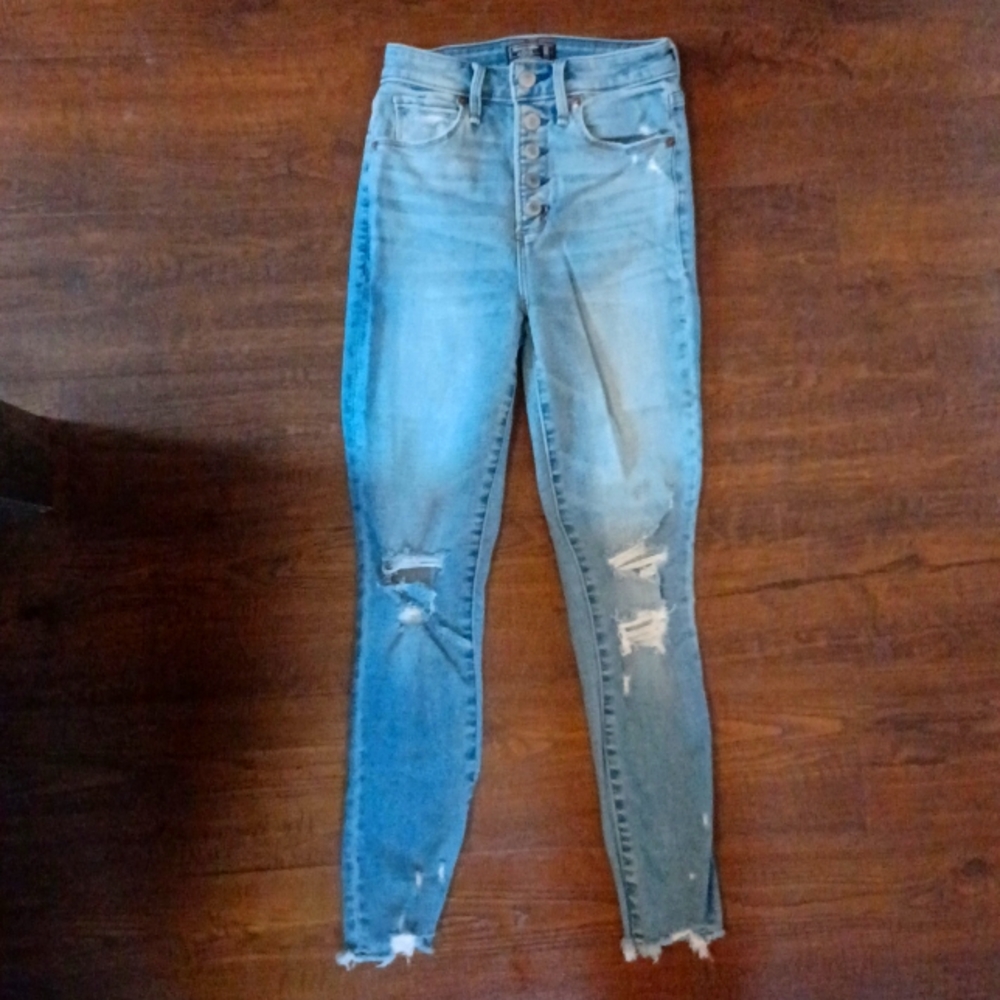 Abercrombie & Fitch Super Skinny Ankle High Rise Button Fly Distressed Jean
